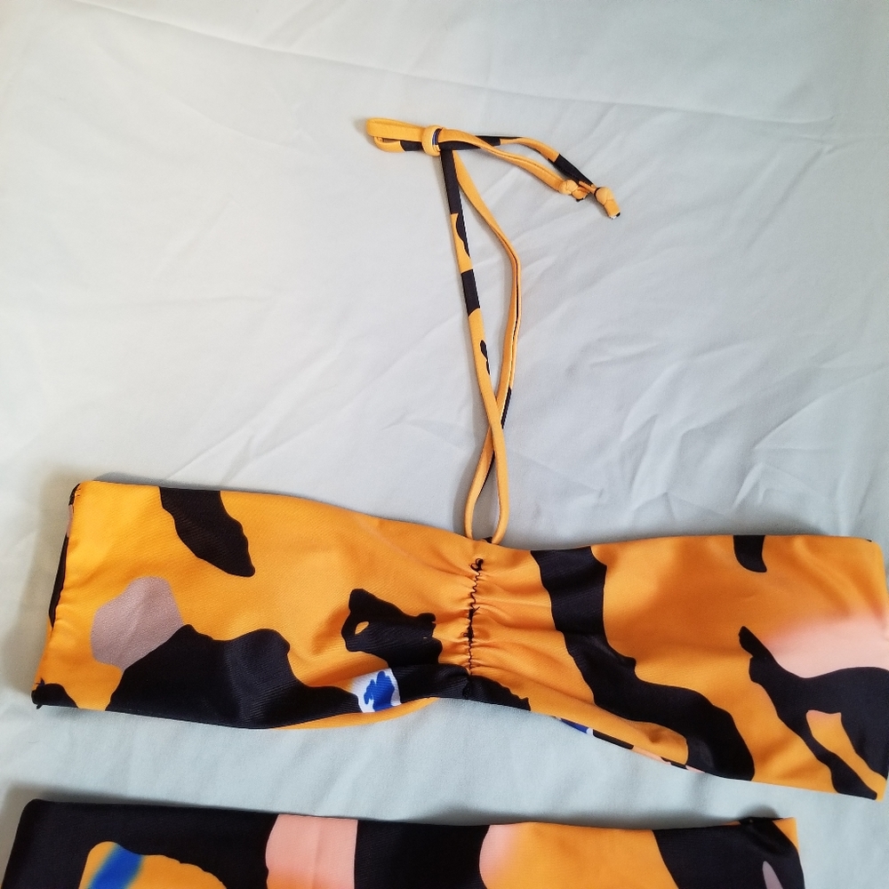 Swimsuit Tube Top Bikini - Picture 3 of 6